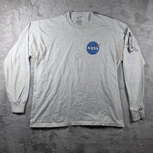 Freeze NASA Graphic T-Shirt Mens Large Gray Space Shuttle Discovery Long Sleeve